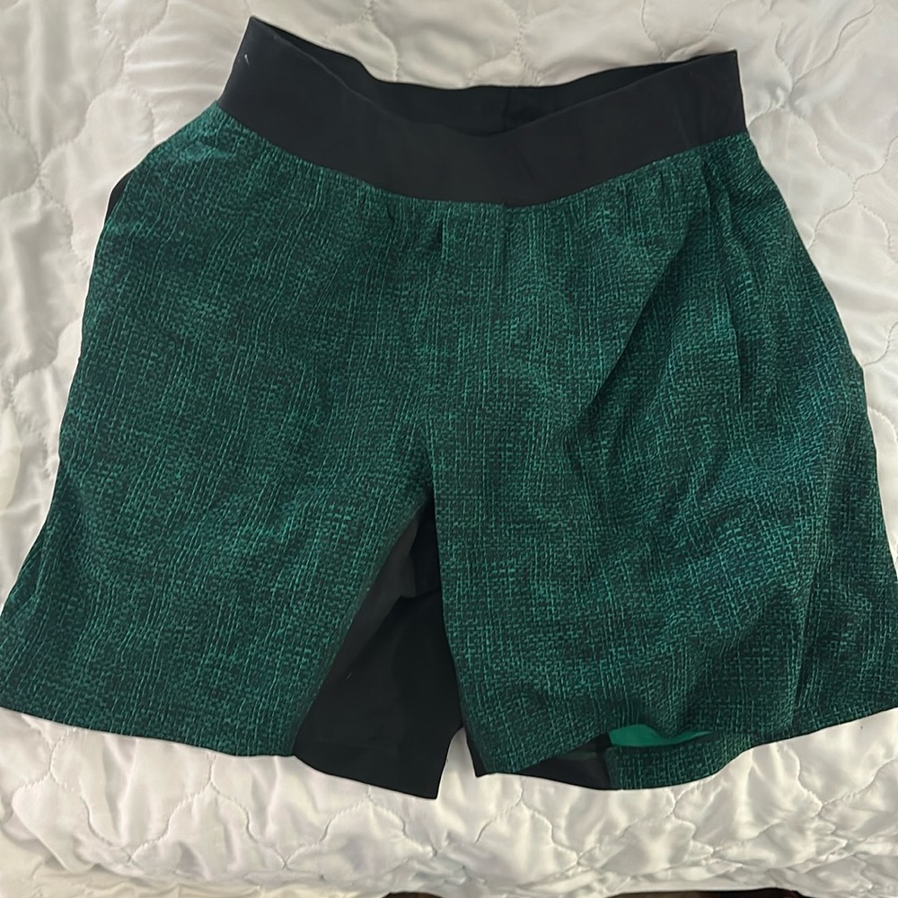 Lululemon mens short - best offer!